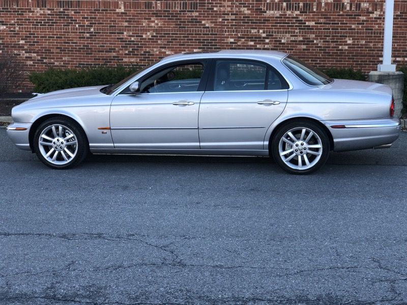 2004 jaguar xjR supercharged v8