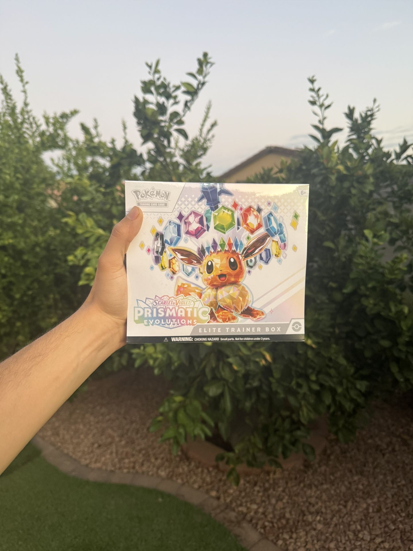 Prismatic Evolutions Elite Trainer Box Pokemon