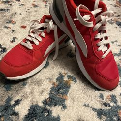 Puma Sneakers Tennis Shoes Size 8
