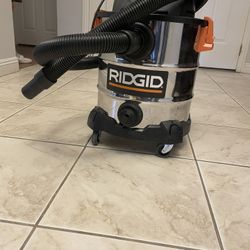 Shop Vac - RIDGID SHOP VACCUUM - 6HP- 10 Gallon