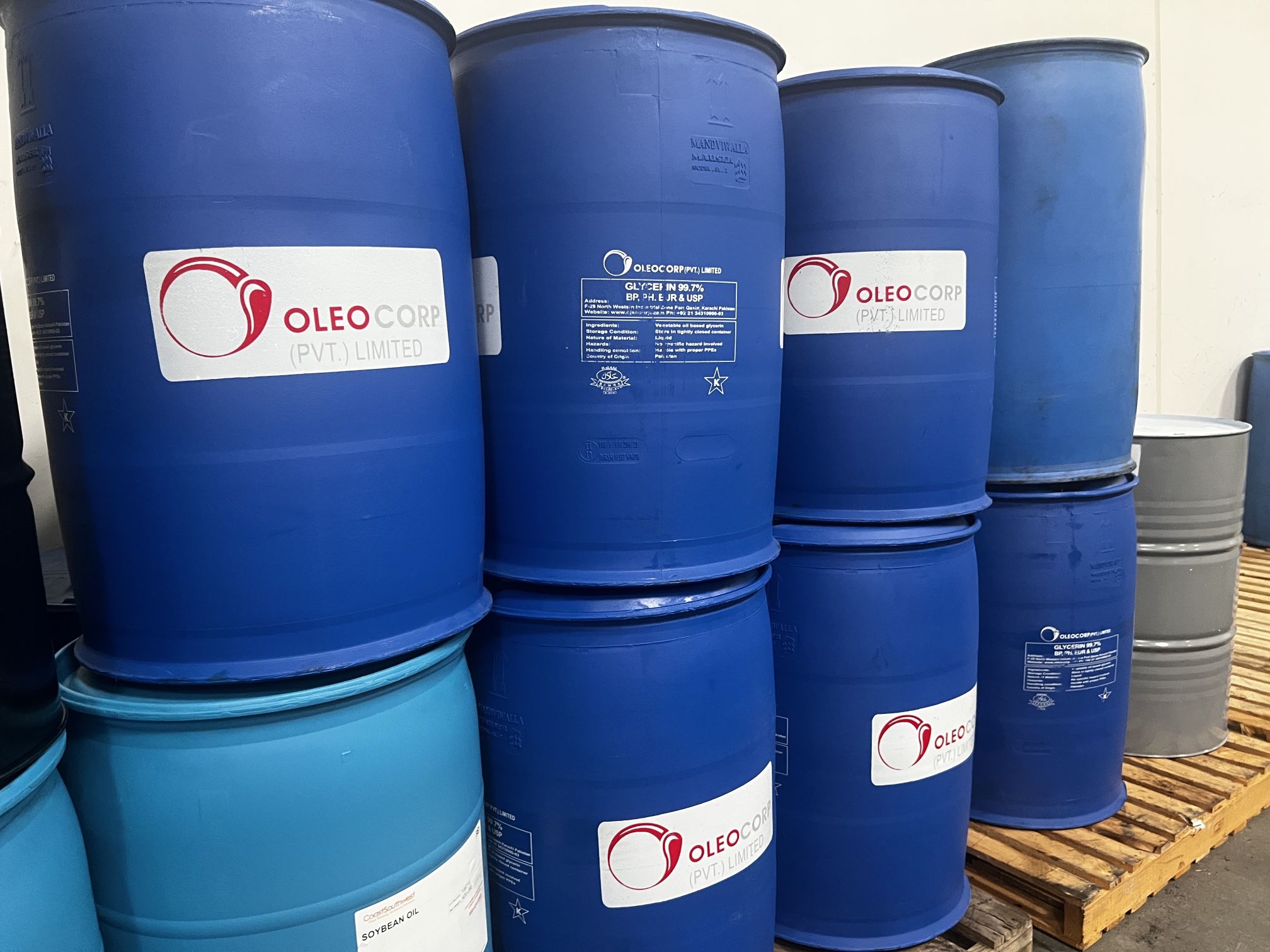 Drums , Tambos, Barrels 55 gallons Food grade In excellent conditions