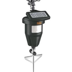 BLACK+DECKER Cat Repellent Outdoor- Squirrel Deterrent Solar- Dog Repellent- Raccoon Deterrent Solar Motion-Activated Water Blaster Jet Spray Scare Aw
