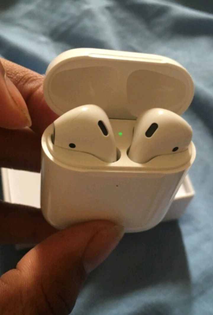 Apple EarPods 2nd Generation