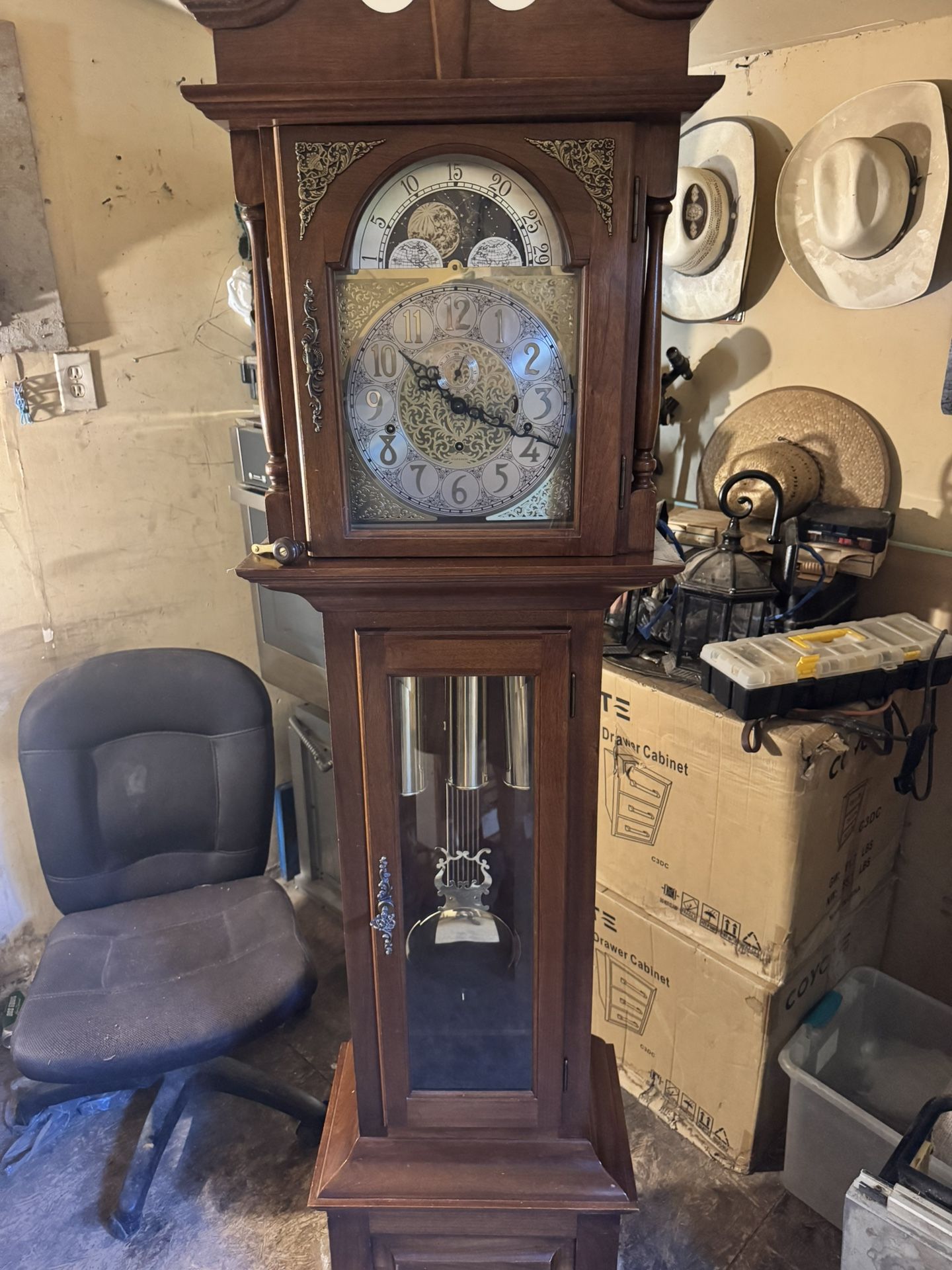 Old Clock 🕰️ 🕰️..!!