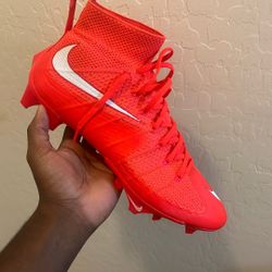Nike Cleats Untouchable 
