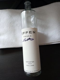 Empty Autographed Effen Bottle / 50 Cent Rapper