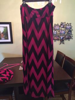 1x maxi skirt ( fits like xl )