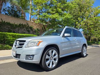2011 Mercedes Benz GLK350 // amg crv rav4 Tahoe Yukon escalade rouge Tucson grand Cherokee bmw x3 x5 x6 srt srt8 camaro  tesla camry accord sentra civ