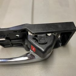 Door Latch For Lexus Is(contact info removed) -2005