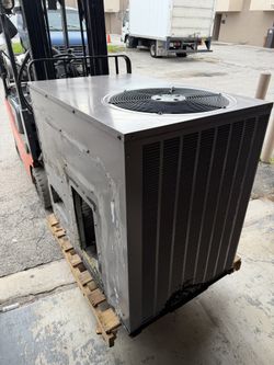 5 Ton Air Conditioner ..Aire Acondicionado