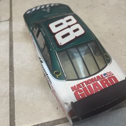 Deal Earn Heart Collectable Car 