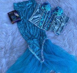 Women’s mermaid costume