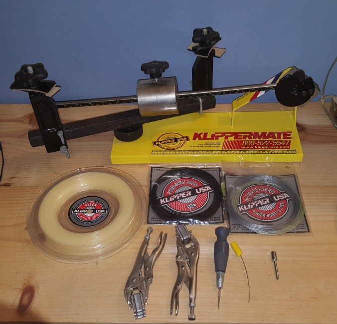 Tennis Racket Stringing Machine & Some Tools / String