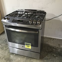 Natural gas stove