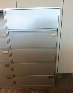 Steelcase lateral filing cabinets 5 drawers