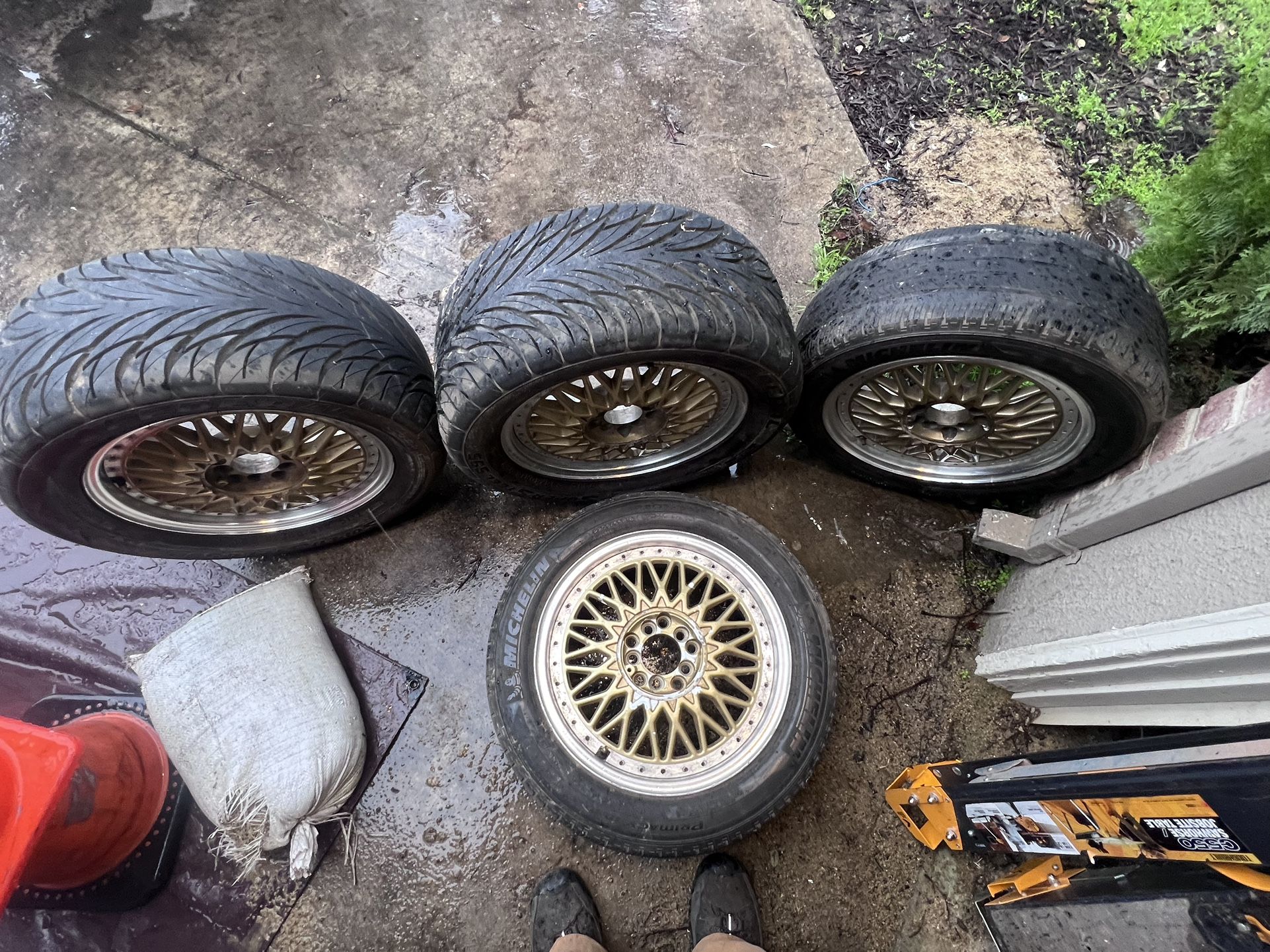 Set Of Universal Rims With Tires