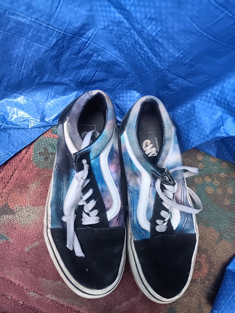 Used Vans Old Skool Galaxy and Black Low Rise skate Sneakers Size 4