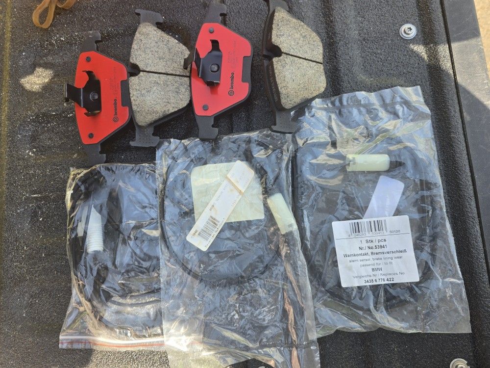 Bmw 535xi Front Brake Pads With Sensors