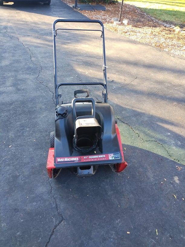 21" Snowblower, MTD Yard Machine