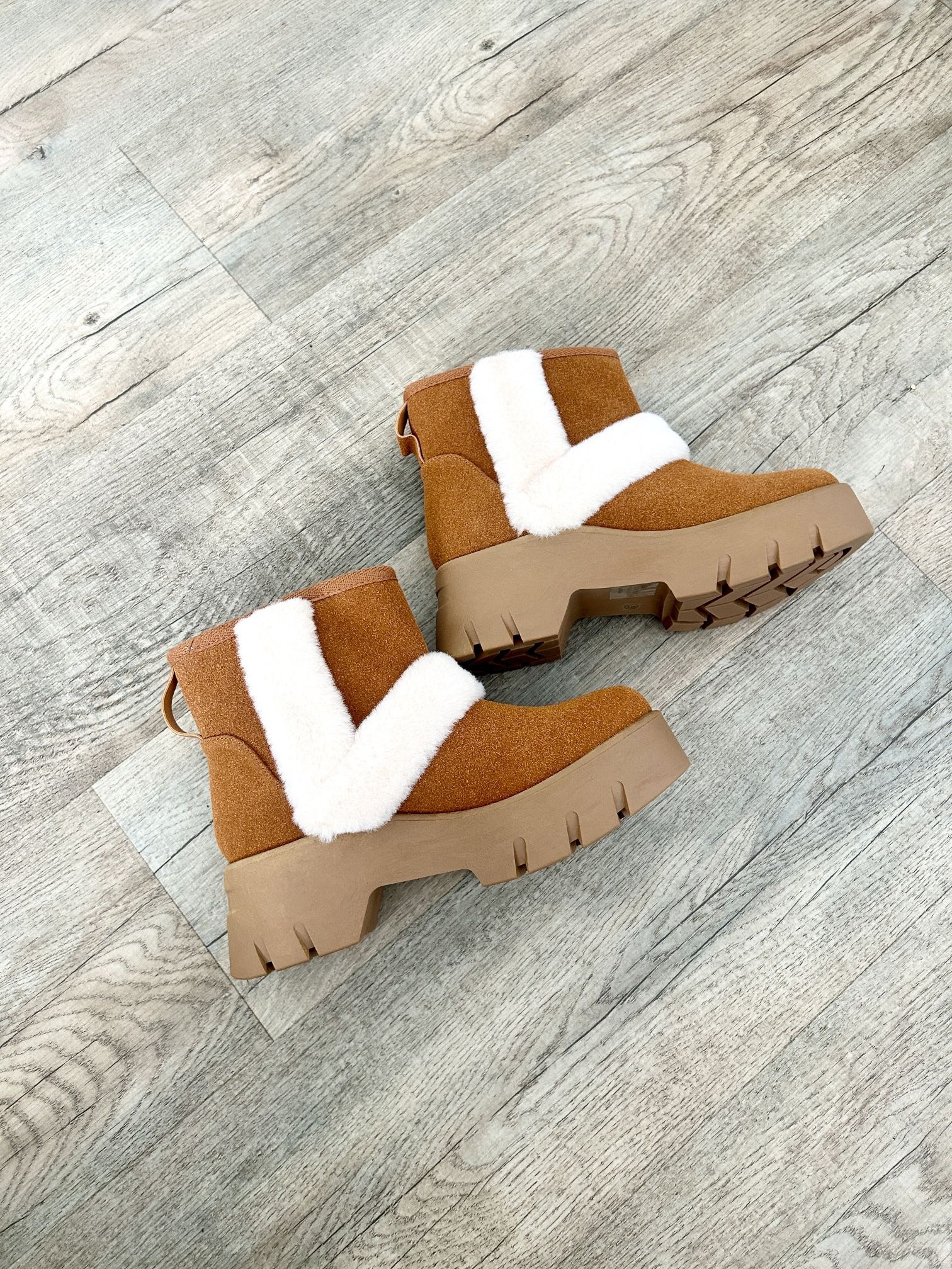 NEW EGO Suede Brown Cream Shearling Chunky Boots Size 7