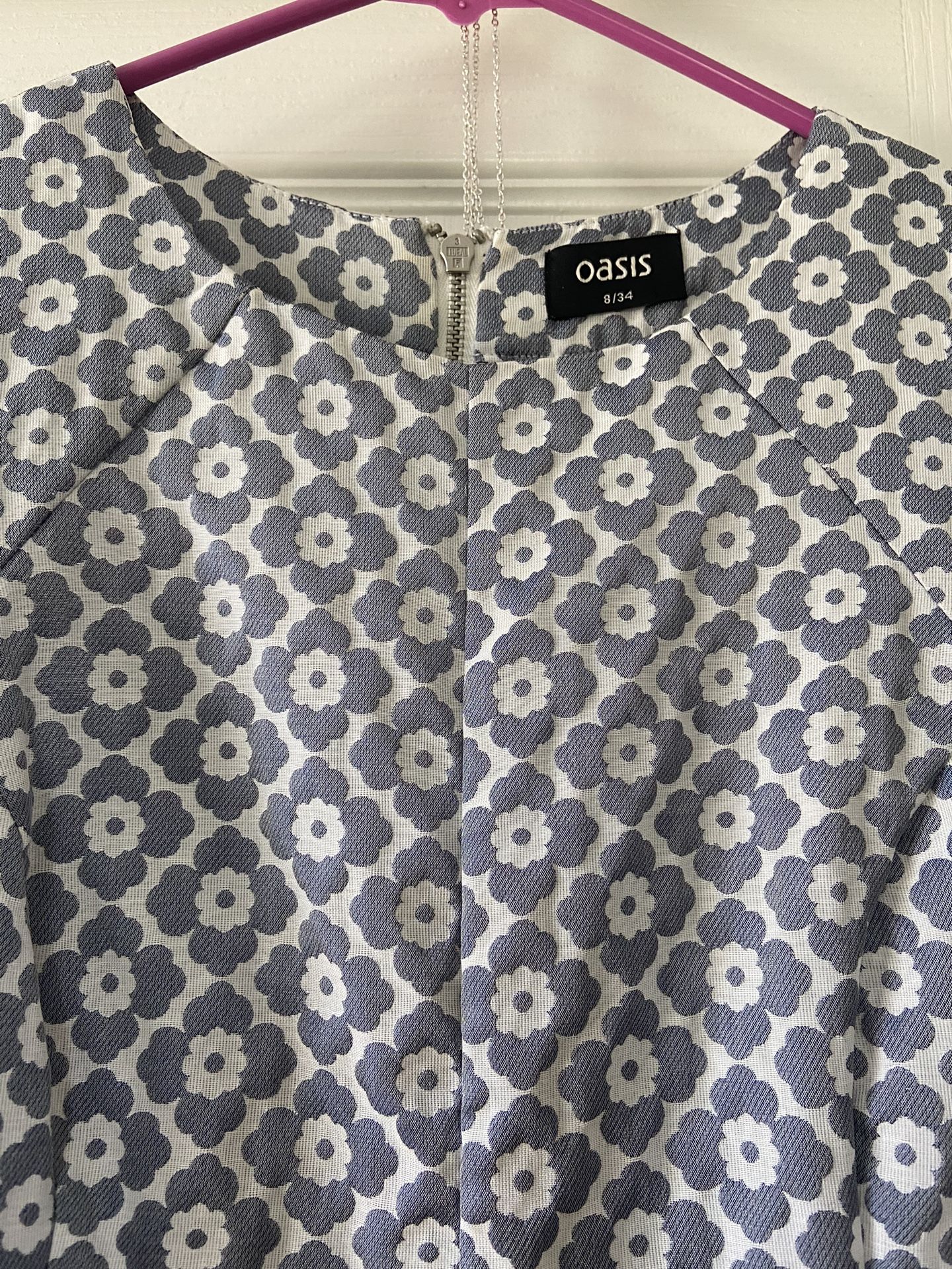 Dresses In Size 6–8