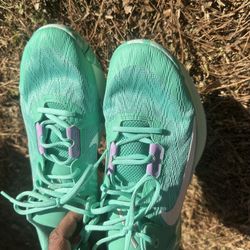 Size 13 Nike Giannis Immortality 2 in the "Mint"