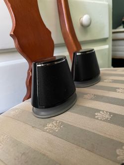 AmazonBasics USB Desktop Speakers