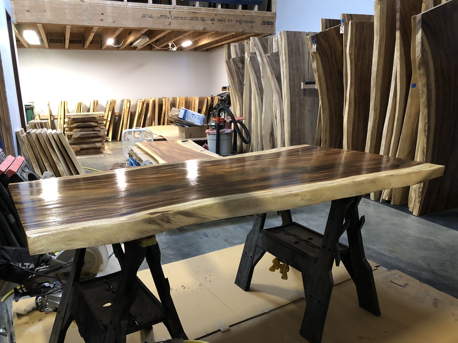 Acacia live edge custom Tables: Dining, Bar, Restaurant, Coffee & Conference.