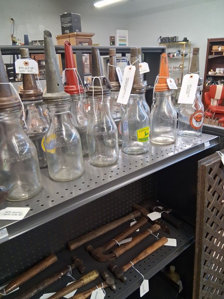 Oil N Gas, 🛢 Vintage Bike Parts, Signs, Table N Chairs,