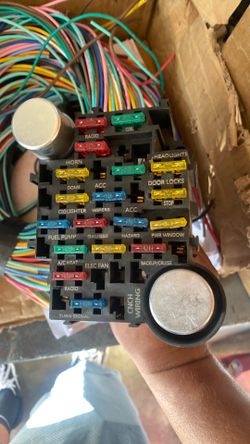 Universal wire harness for hot rod