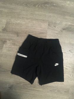 Nike shorts size small