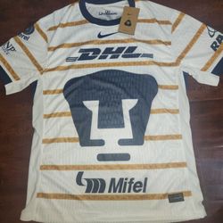 Pumas Local