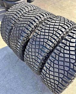 315/70/17 Goodyear Selling a set of 4 tires in excellent condition 🫡