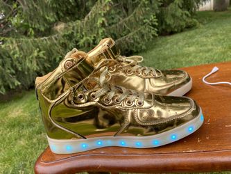 HoverKicks Gold Light-up Sneakers