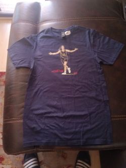 BreakingT Caitlin Clark: Superstar Pose - Indiana Basketball T-Shirt, Small, Blue