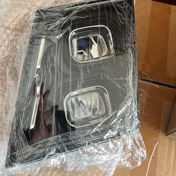 New Left and Right Volvo 2010-2013 Fog Lamps