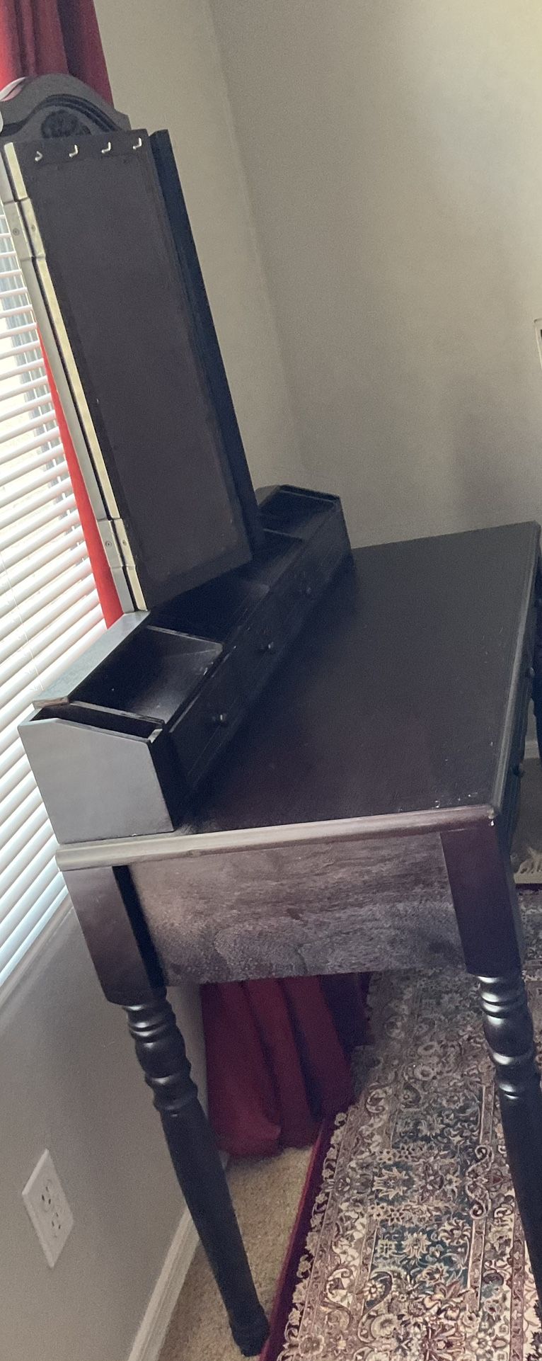 VANITY WITH MIRROR AND WOODEN STOOL (Like New)