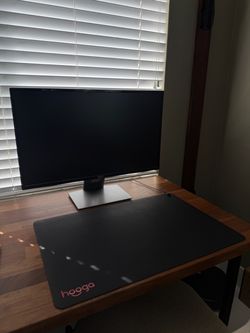 Dell UltraSharp 27” QHD IPS Monitor with Stand