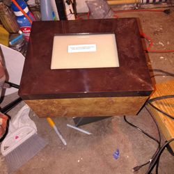 Lacquered Burl Walnut Veneer High Gloss Finish Memorial Keepsake Box