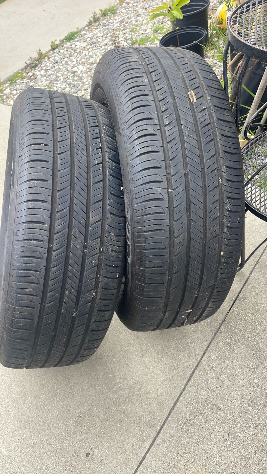 235/60r18 HANKOOK NO CRACKS NO PACHES