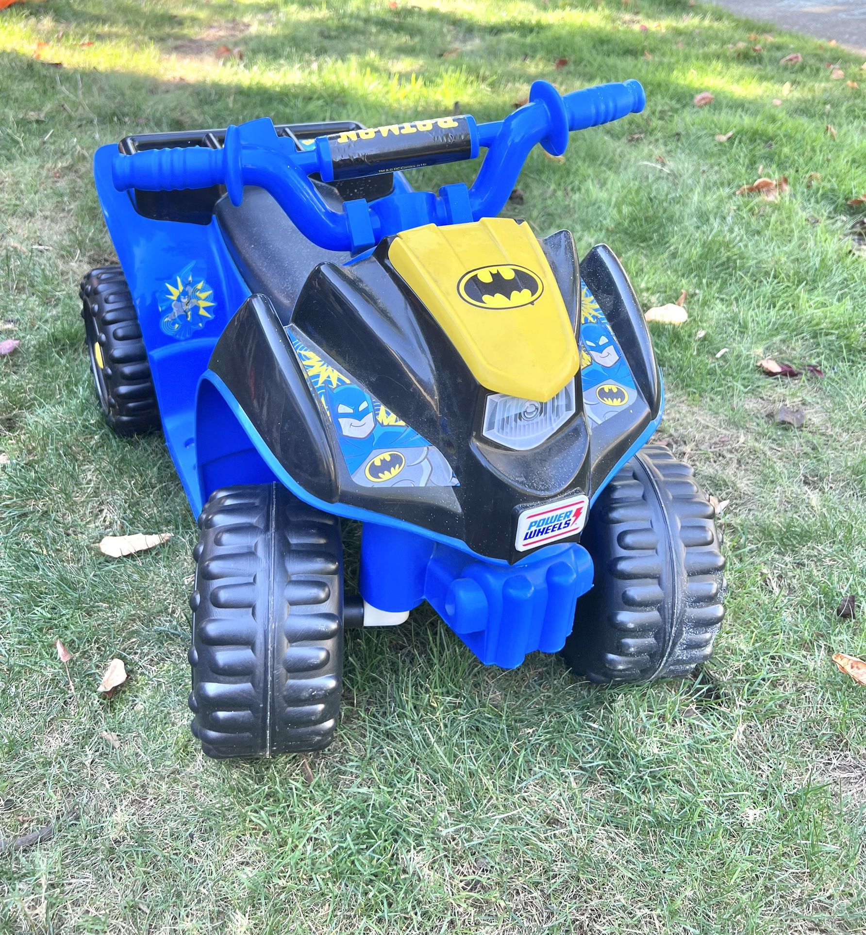Power Wheels - Batman Lil' Quad ride-on vehicle - Ages 1-3 Years- VGUC - Includes NEW charger