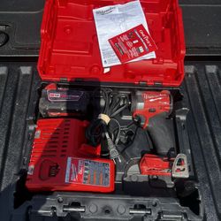 Milwaukee Drill 