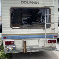 1986 Toyota Dolphin Motorhome 
