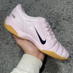 Nike Total 90