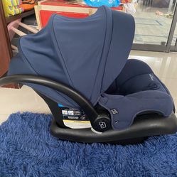 Maxi Cosi Infant Car Seat 