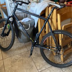 JAMIS EXILE MOUNTAIN BIKE 