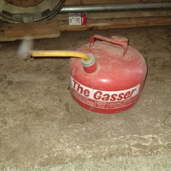The Gasser..... Old Gas Can