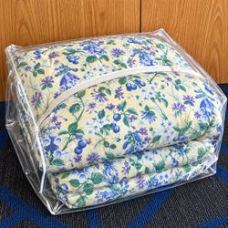Full/Queen Comforter