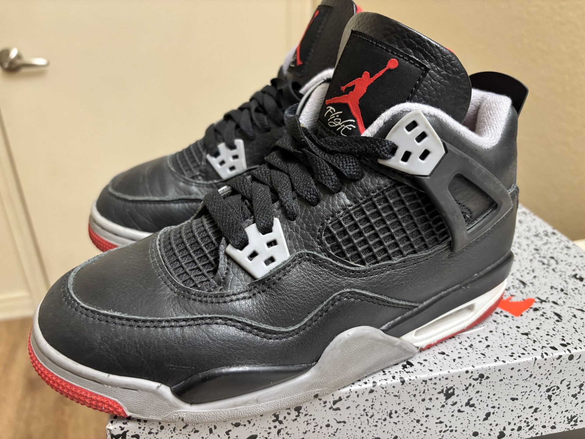 AIR JORDAN 4 RETRO SIZE 5Y  BOX 📦✅ 