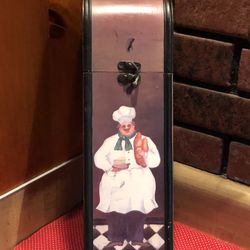 Mr. Pizza Wooden Box With Metal handle and lock 11’,2” tall 5 1/2 inches and 3/4, deep 4 3/4 wide